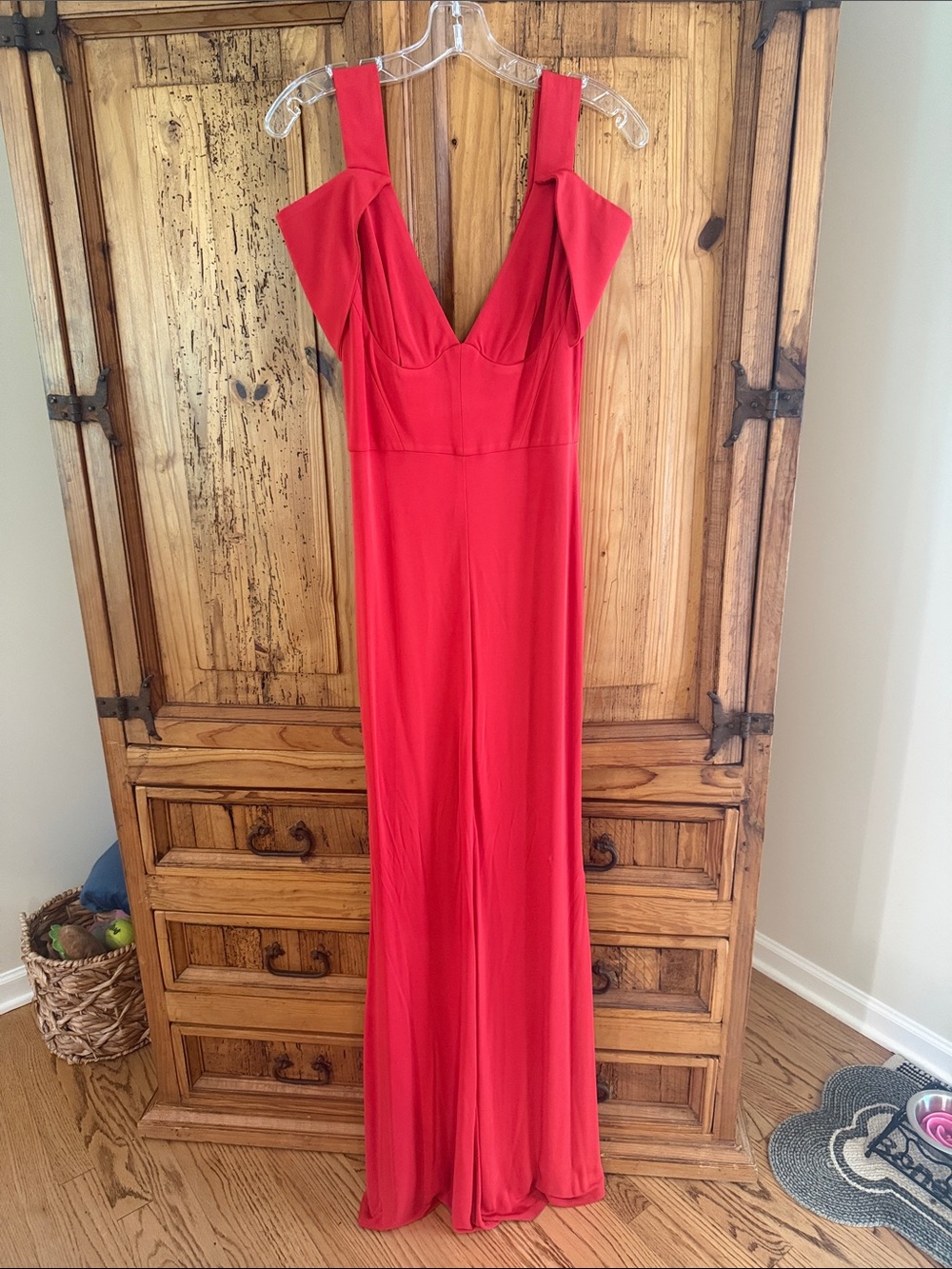 ABS Allen Schwartz Coral V-Neck Sleeveless Maxi Gown
